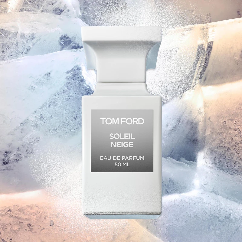 TOM FORD SOLEIL NEIGE 50ml 香水 アメリカ製 箱付き TOM FORD SOLEIL NEIGE 50ml 箱付き(残り半分) - メルカリ